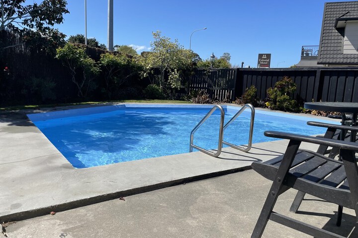 Pool 55 of 57