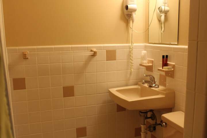 Room 85 of 110