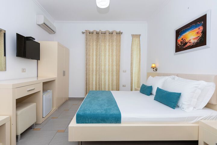 Room 20 of 100