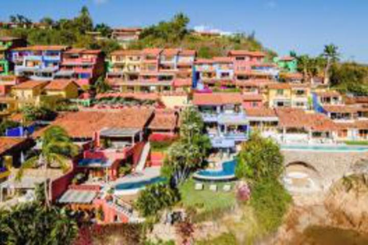 Exterior of Casa Azul & Casa Carioca in Careyes