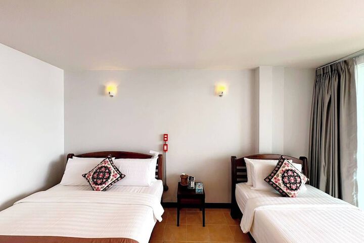 Room 59 of 211