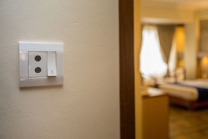 Room 15 of 50