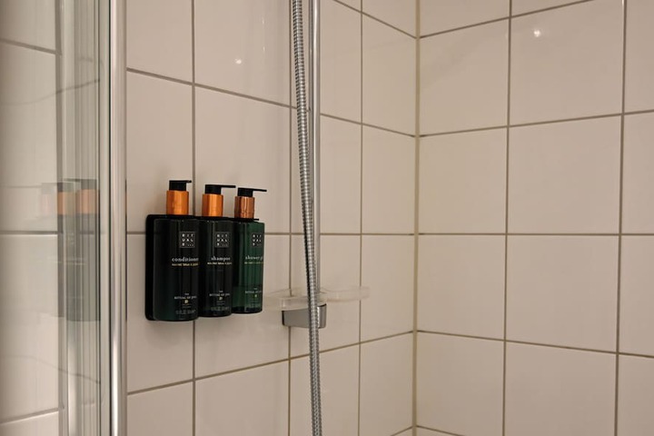 Clean Restrooms