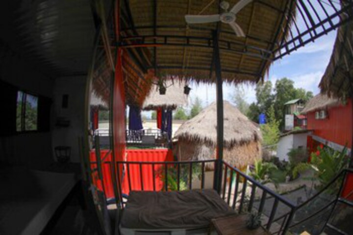 Terrace/Patio 3 of 74