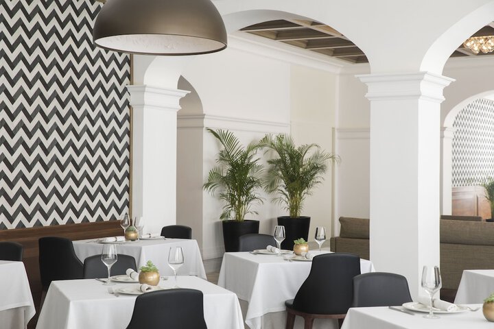 Dining Photos