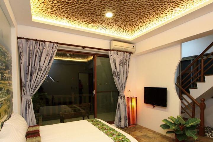 Room 14 of 73