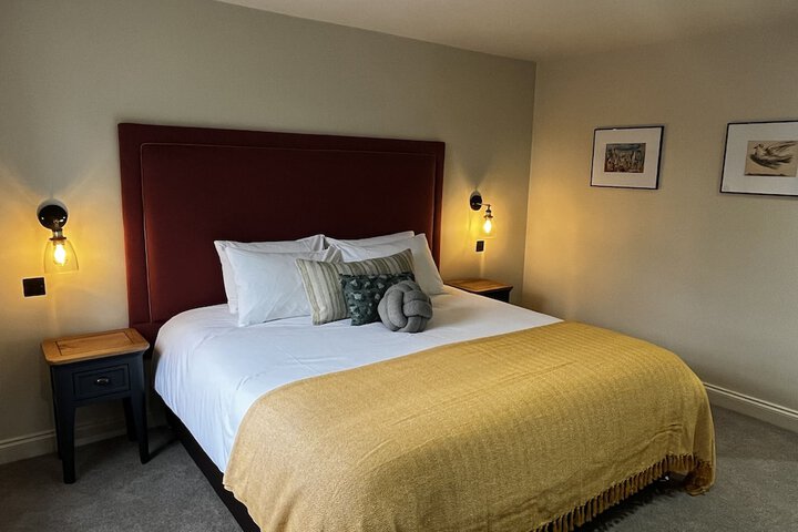 Room 2 of 24