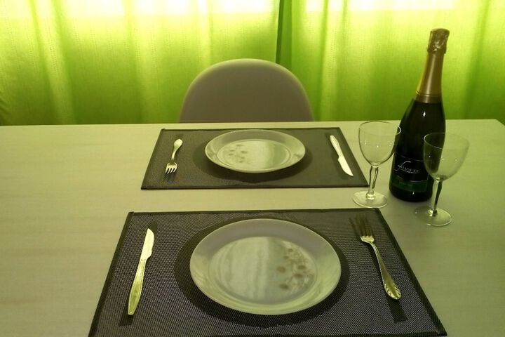 Room 6 of 23