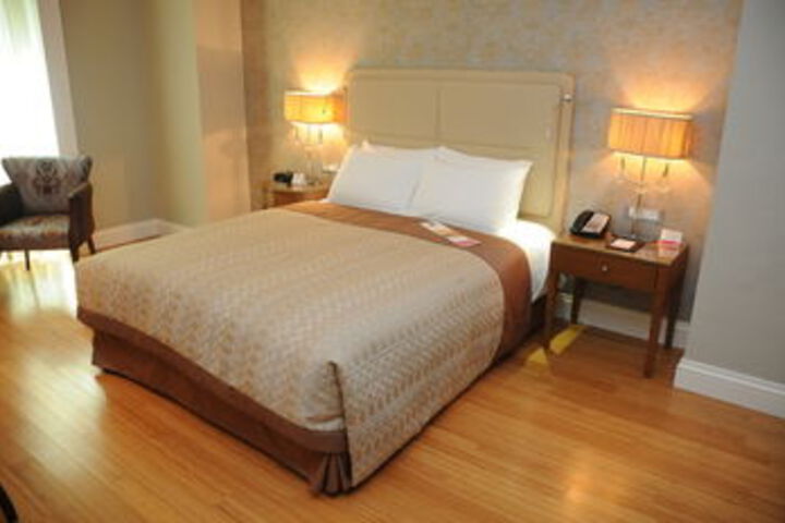 Room 40 of 89