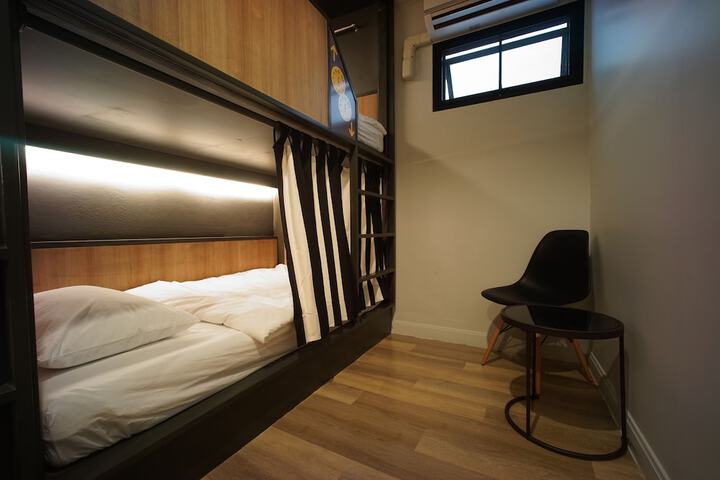Room 13 of 47