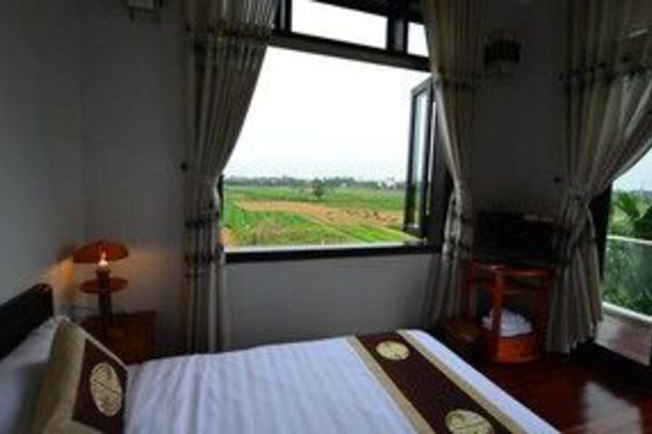 Room 10 of 20