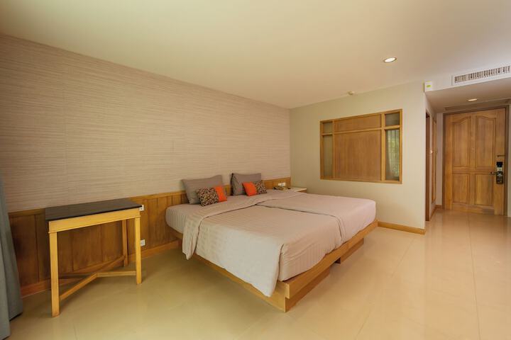 Room 25 of 139