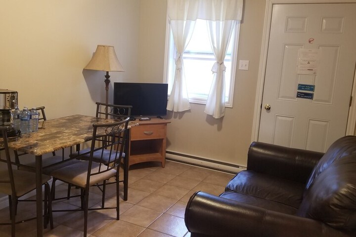 Room 115 of 163