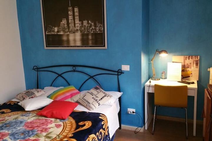 Room 16 of 38