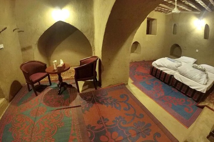 Room 13 of 31