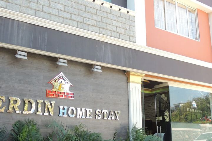FERDIN HOME STAY