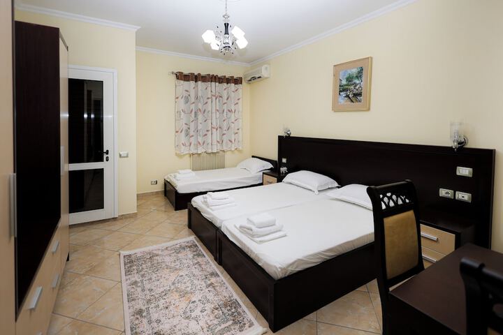 Room 2 of 24