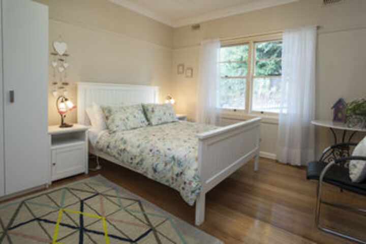 Room 5 of 7