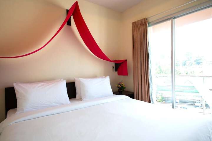 Room 10 of 24