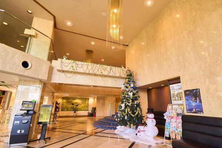 Hotel Interior 4 of 122