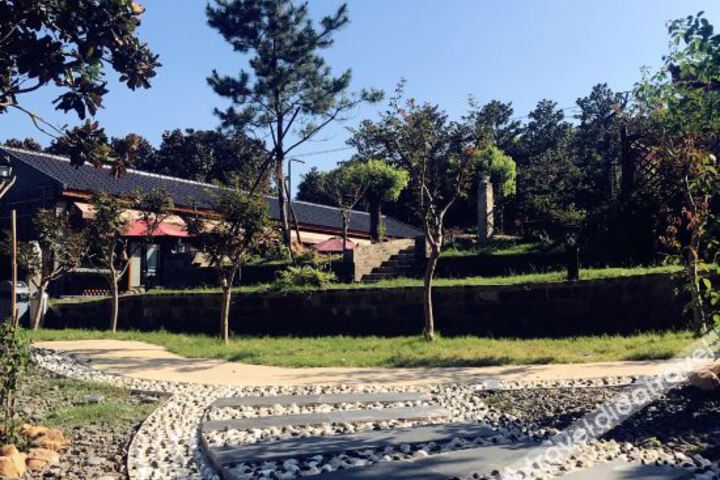 The Vans Hotel