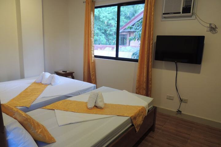 Room 8 of 26