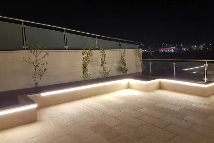 Pool 11 of 18