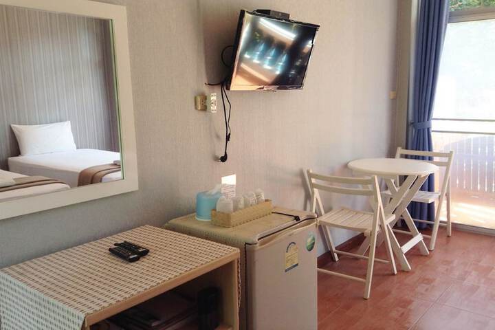 Room 15 of 35