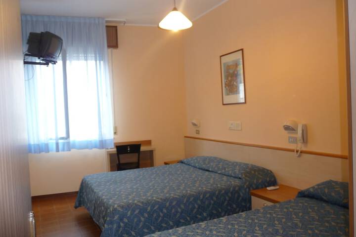 Room 21 of 60