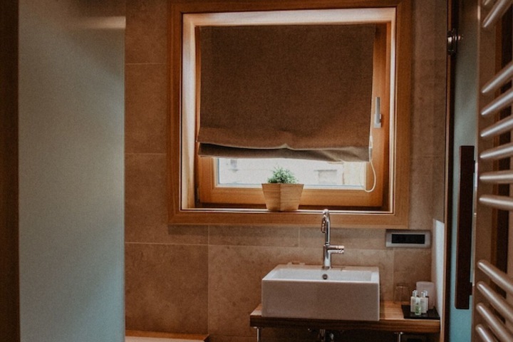Room 25 of 112