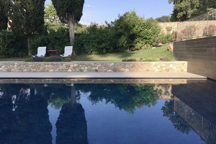 Pool 53 of 73