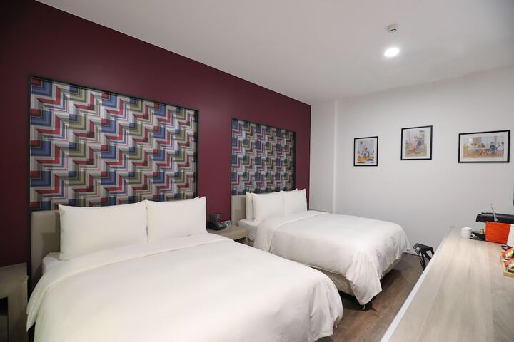 Room 26 of 117