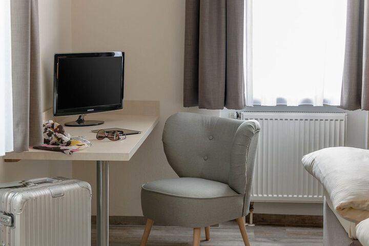 Room 7 of 31