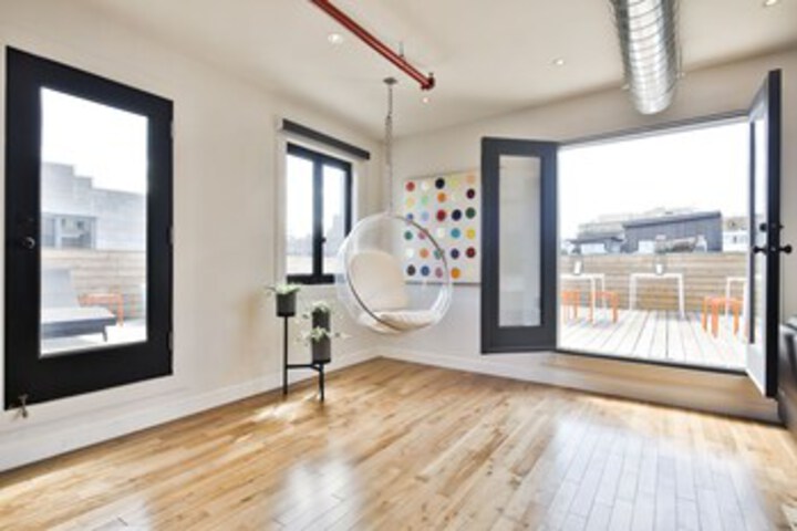 Room 30 of 74