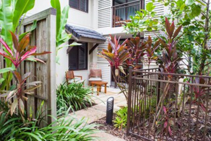 Hotel Exterior 5 of 26