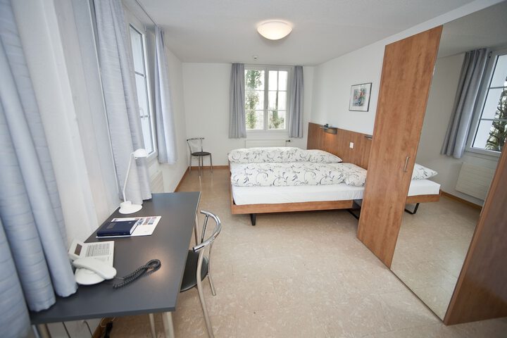 Room 2 of 36