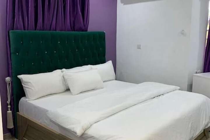 Room 2 of 19