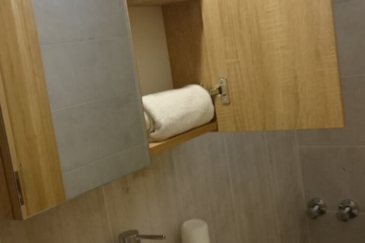 Room 43 of 72