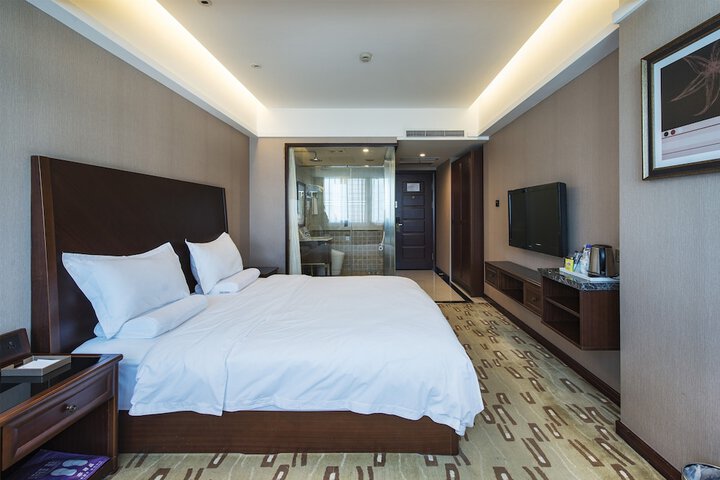 Room 7 of 50