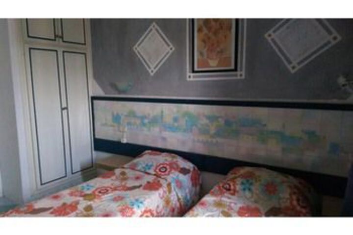 Room 15 of 33