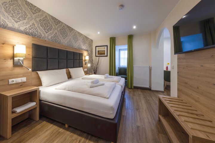 Room 57 of 140