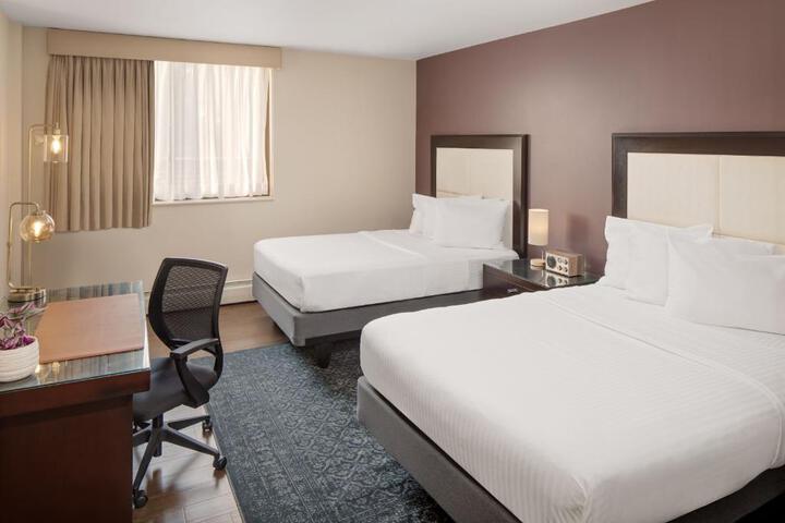 Signature 2 Double Beds (10 of 10)