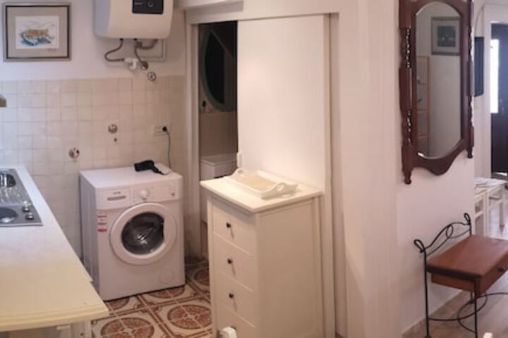 Room 13 of 24