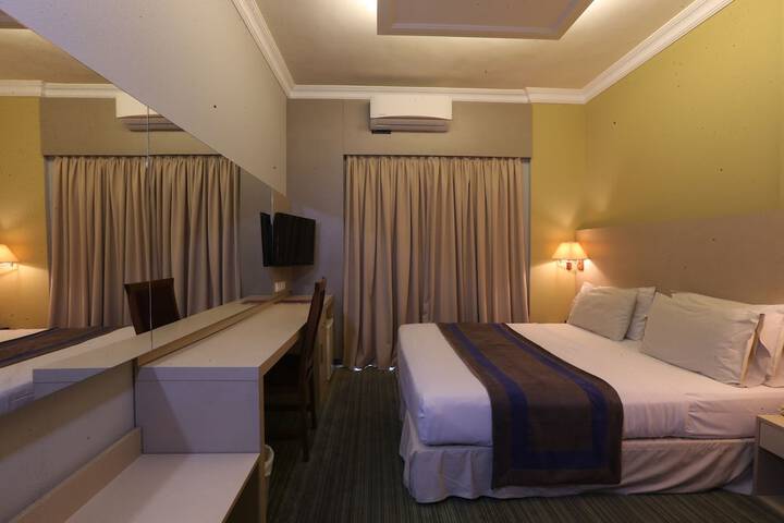 Room 10 of 54