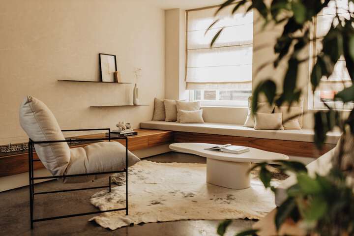 Room 30 of 65