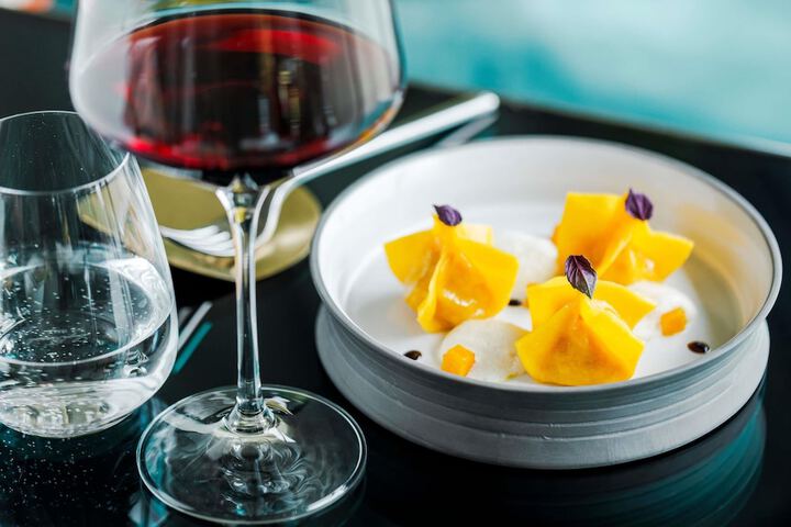 Dining 194 of 255