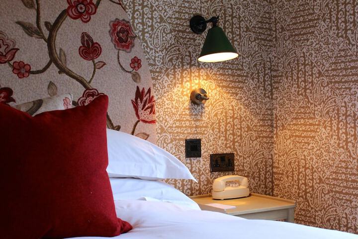 Room 8 of 62