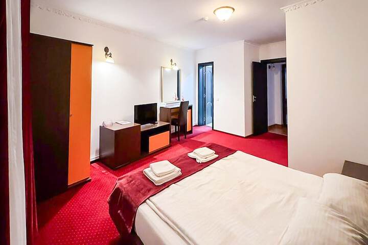 Room 48 of 191