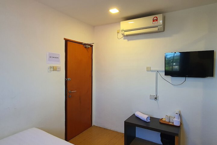 Room 7 of 35