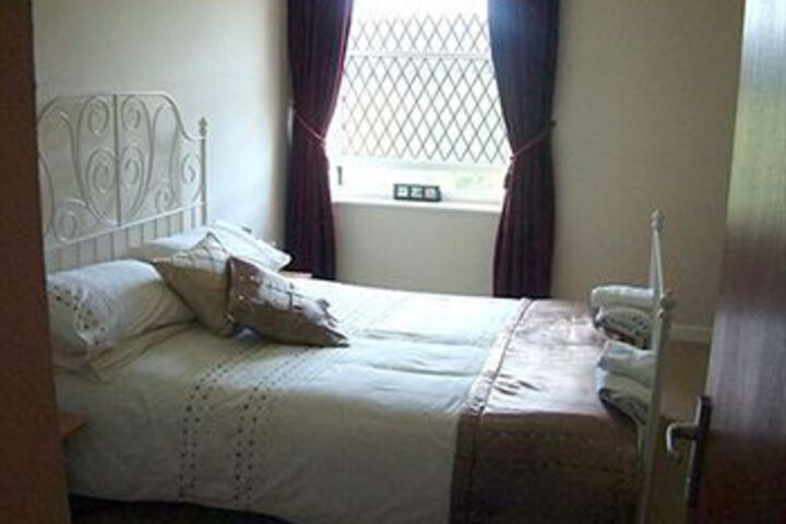 Room 3 of 7